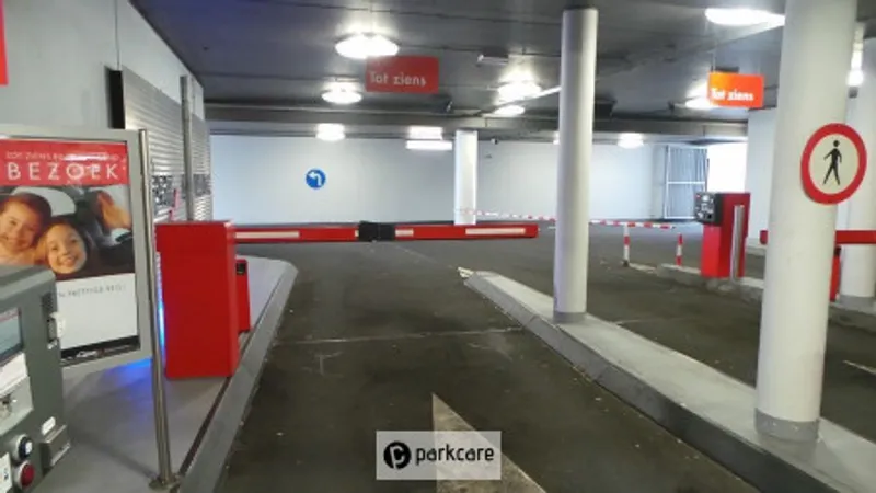 Uitgang Parkeergarage Q-Park Nieuwendijk